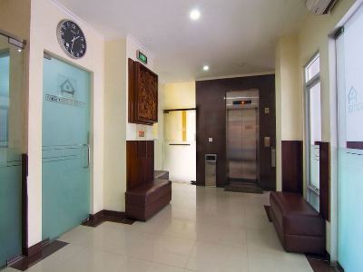 House Of Arsonia Tulip Hotel