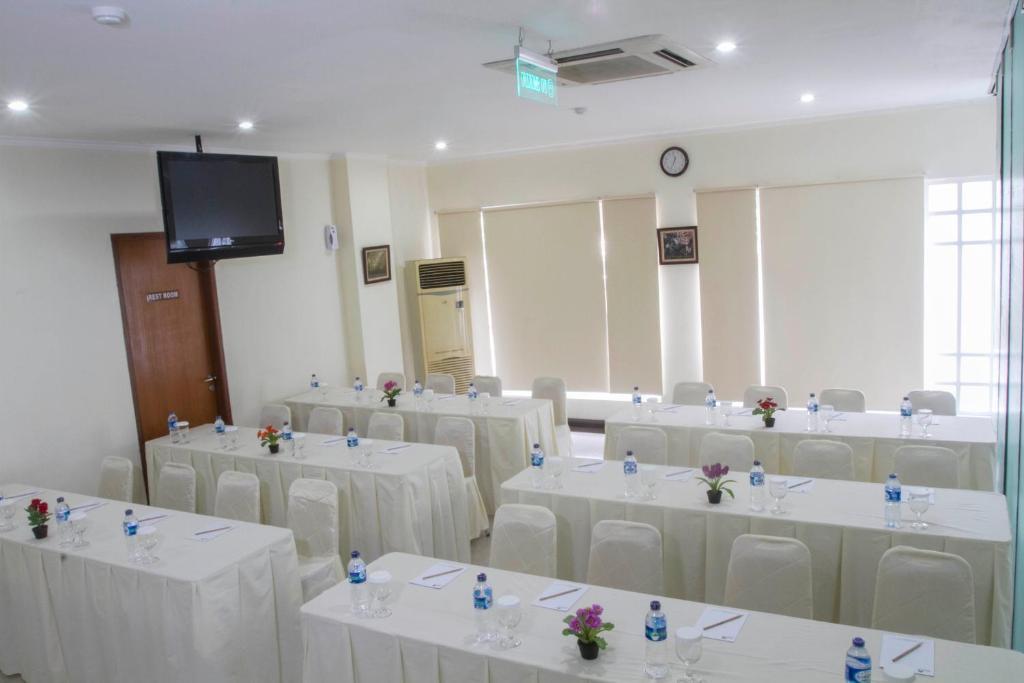 House Of Arsonia Tulip Hotel