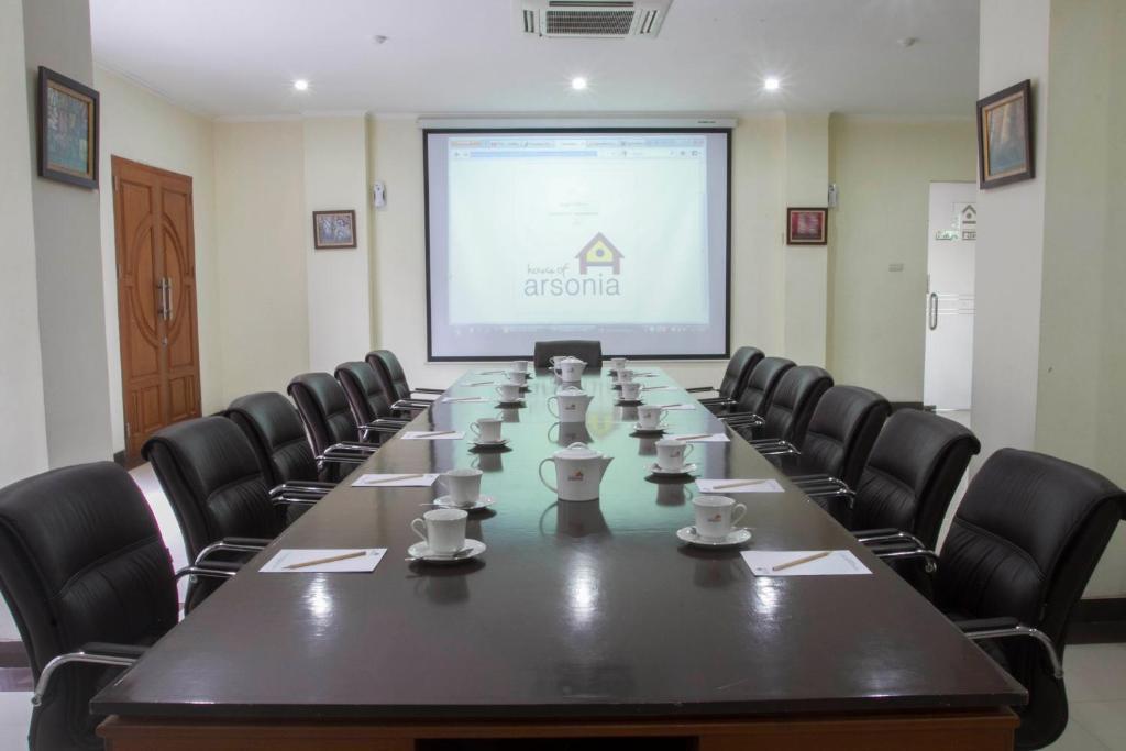 House Of Arsonia Tulip Hotel 2*